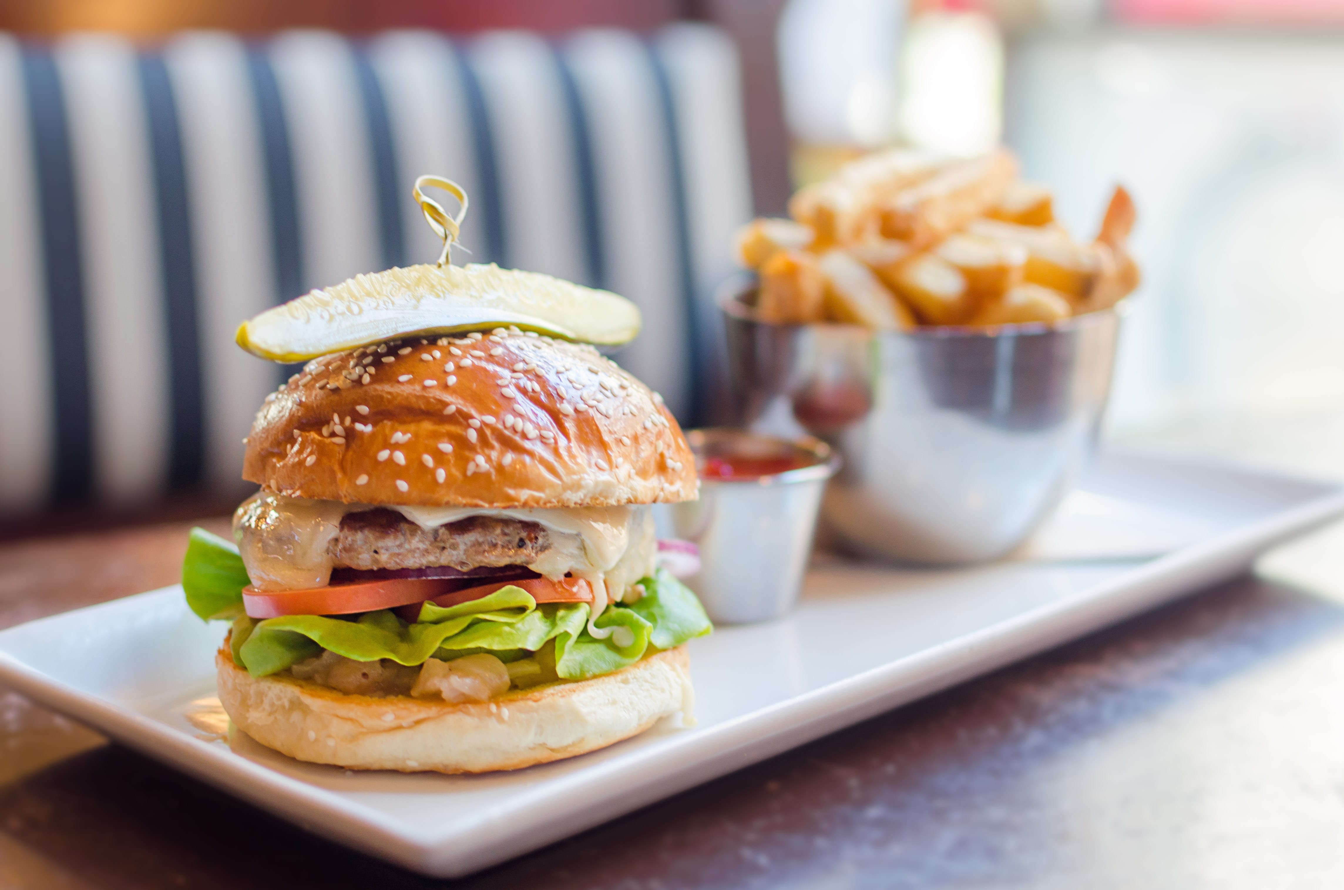 Tasty burgers around Victoria YOU HAVE TO TRY!