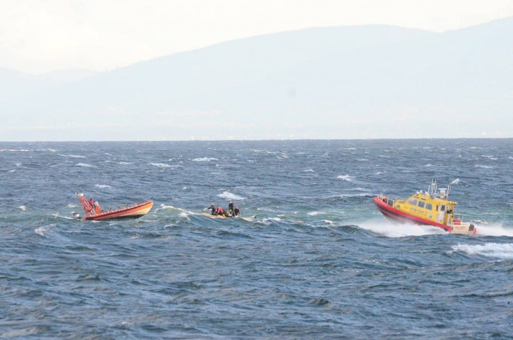 RCM-SAR Sooke arriving on-scene with Springtide whale watching standing by. Image: RCM-SAR - Station 37 Sooke 