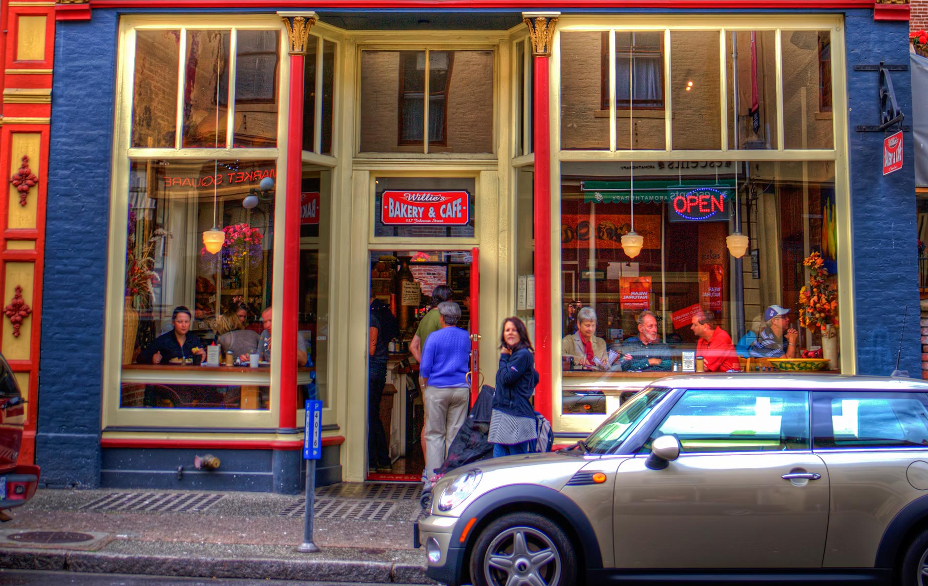 BC's oldest bakery in downtown Victoria closes its doors for good