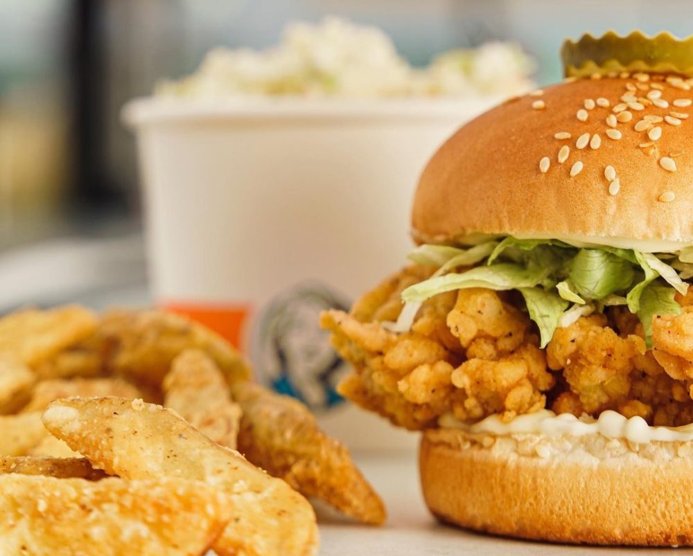 Popular Canadian fried chicken franchise opening two locations in