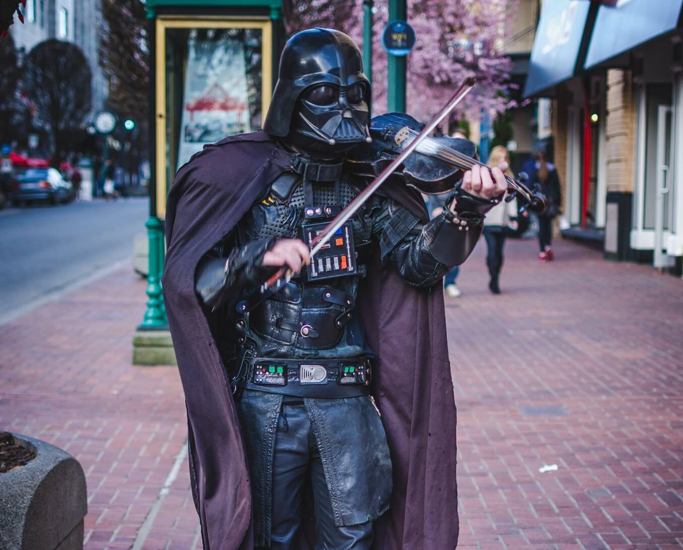 5 iconic Victoriathemed costumes you can rock this Halloween